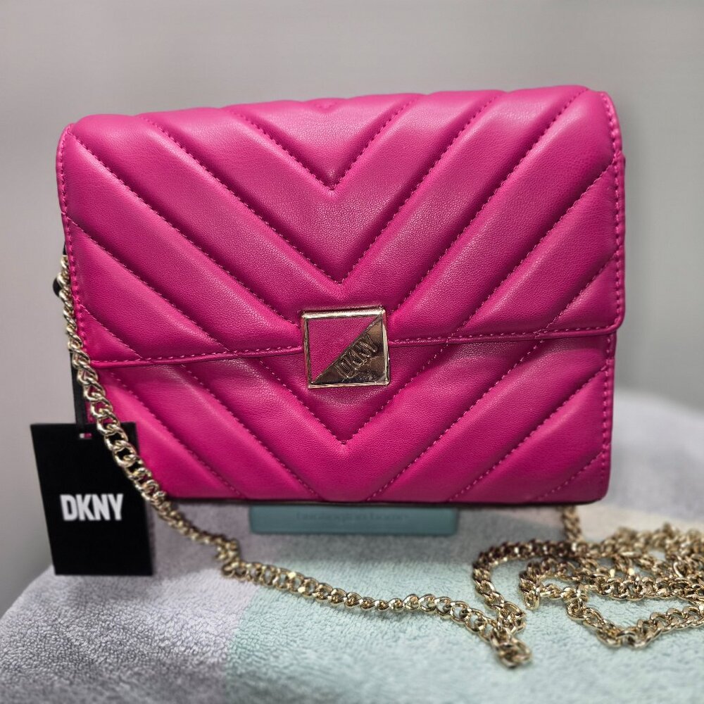 DKNY Devon Clutch Quilt crossbody bag